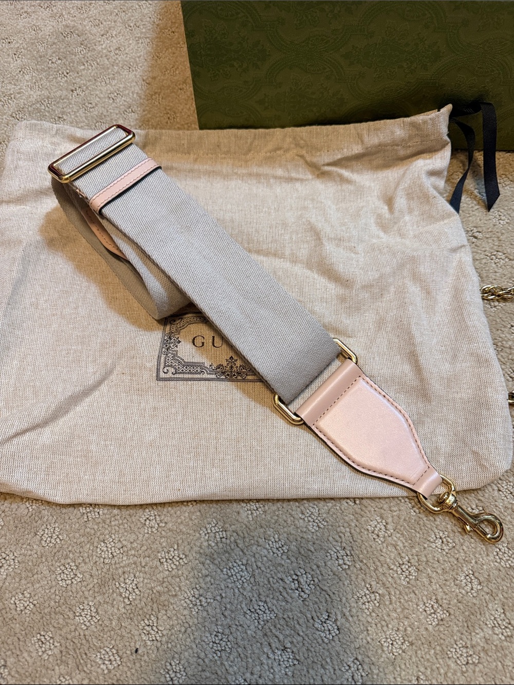 Gucci Women's GG-Matelassé Leather Cross-body Bag - Picture 3 of 7